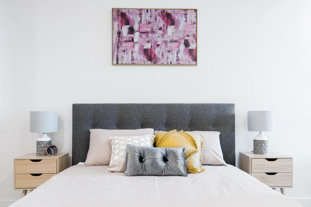 2 Bedrooms Apartment Doncaster Buitenkant foto